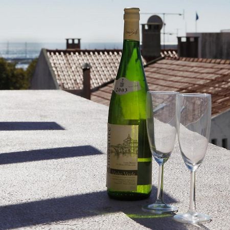 Wondrous Terrace Apartment In Cascais Center ภายนอก รูปภาพ