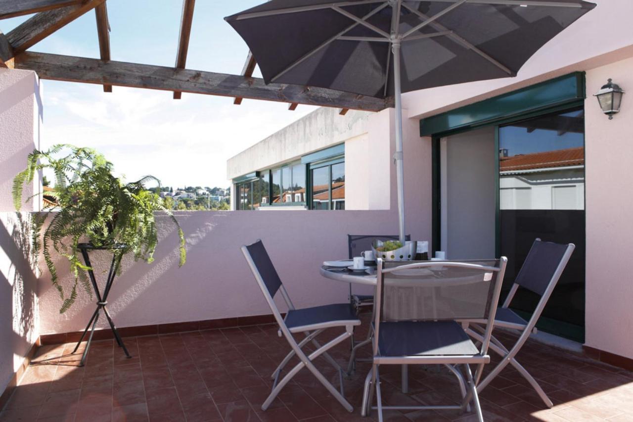 Wondrous Terrace Apartment In Cascais Center ภายนอก รูปภาพ