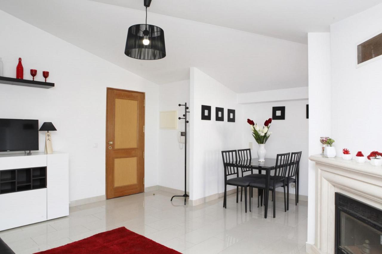 Wondrous Terrace Apartment In Cascais Center ภายนอก รูปภาพ