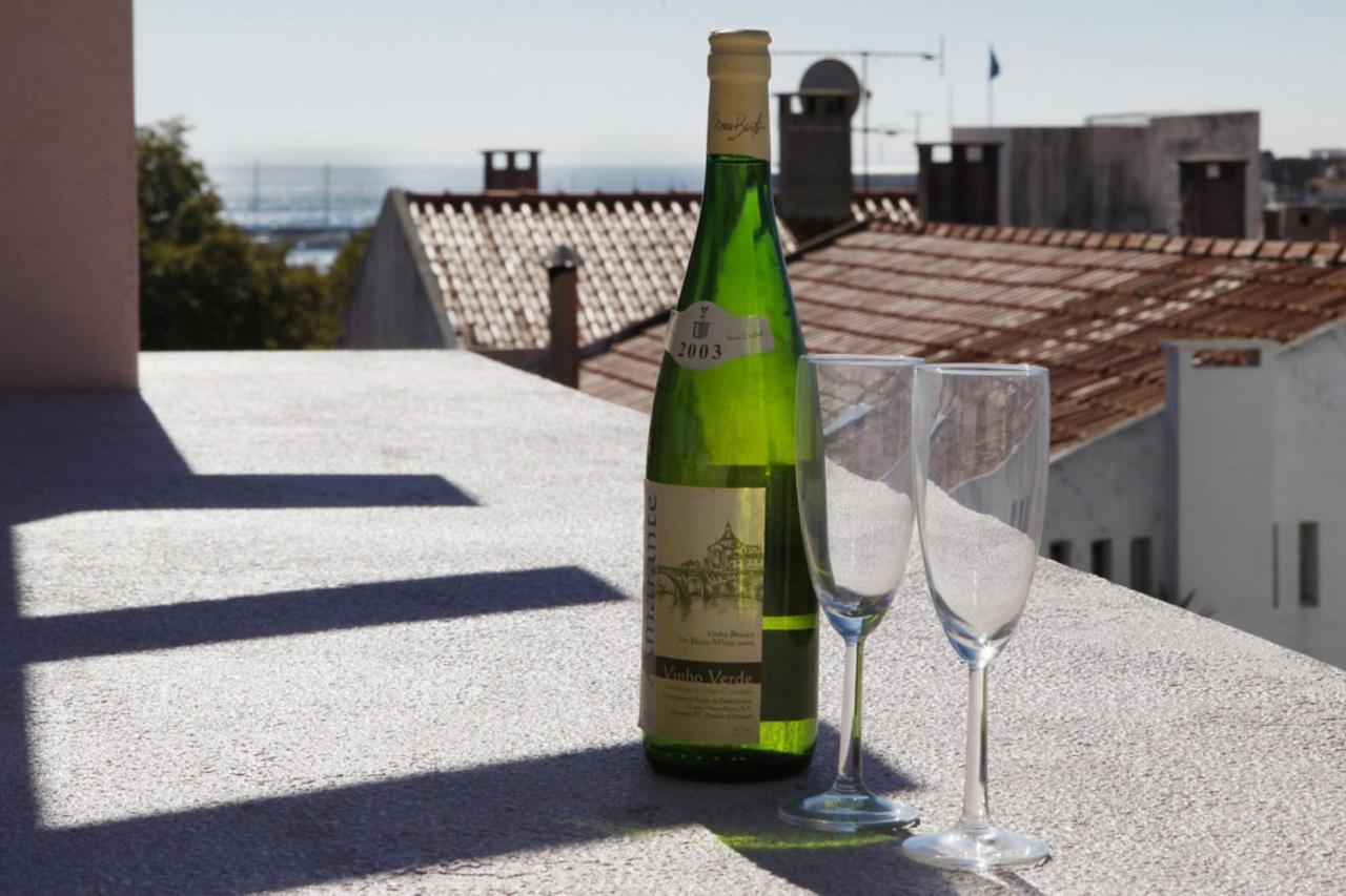 Wondrous Terrace Apartment In Cascais Center ภายนอก รูปภาพ